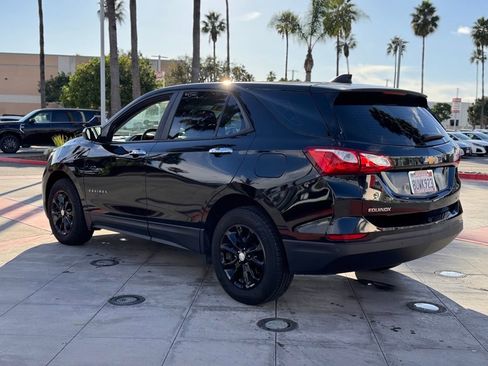 Used 2021 Chevrolet Equinox LS image 6