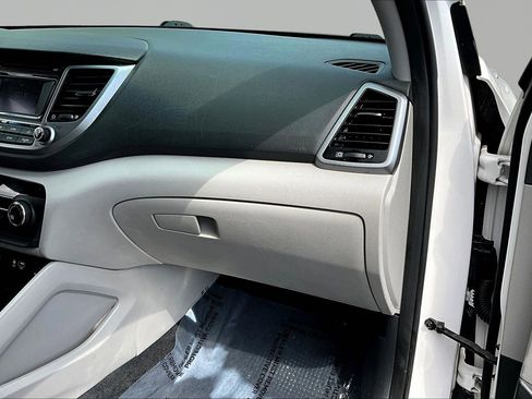 Used 2016 Hyundai Tucson SE w/ Option Group 02 image 26