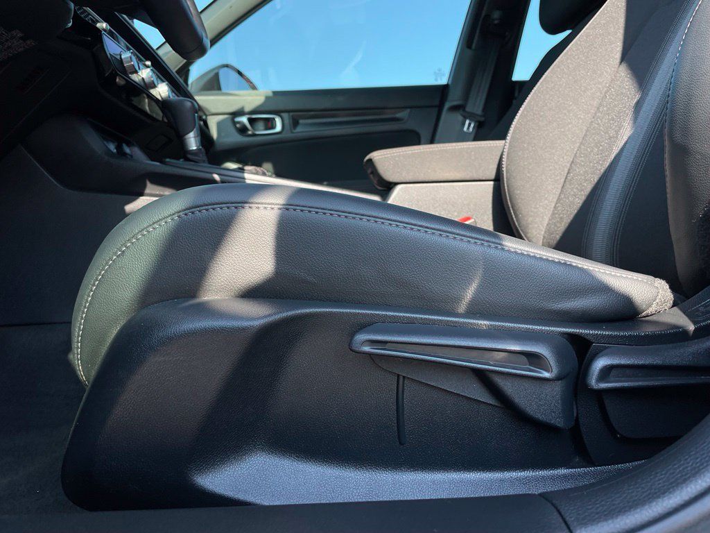 Used 2025 Honda Civic Sport image 24