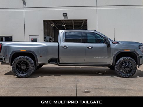 Used 2025 GMC Sierra 3500 Denali w/ Denali Reserve Package AWD/4WD image 11