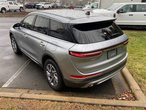 Used 2023 Lincoln Corsair FWD image 31