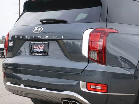 Used 2022 Hyundai Palisade Calligraphy image 5