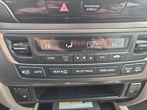 Used 2022 Honda Pilot Special Edition image 36