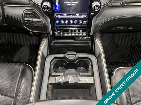 Used 2020 RAM 3500 Limited image 8