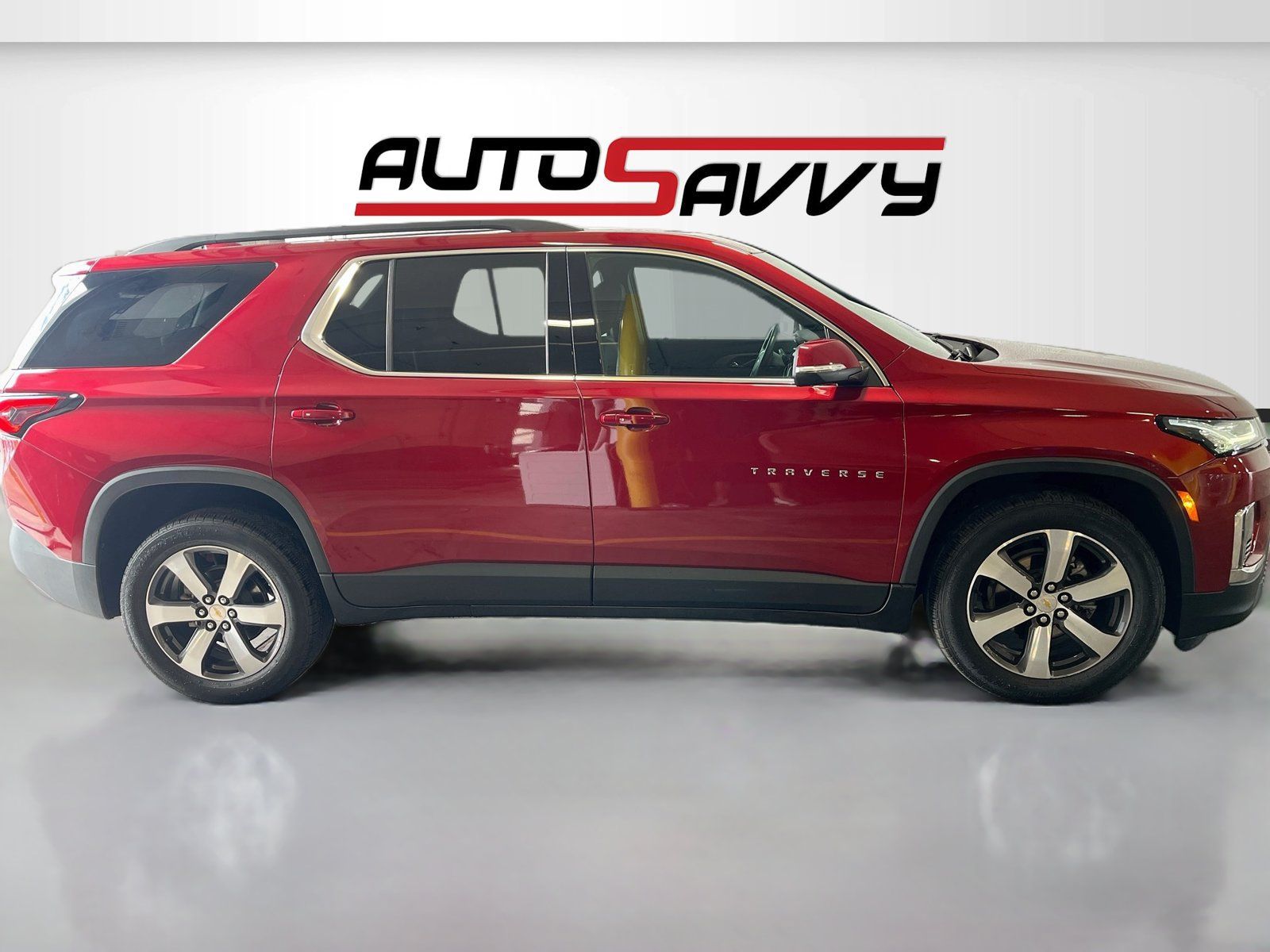 Used 2023 Chevrolet Traverse LT w/ LT Premium Package AWD/4WD image 8
