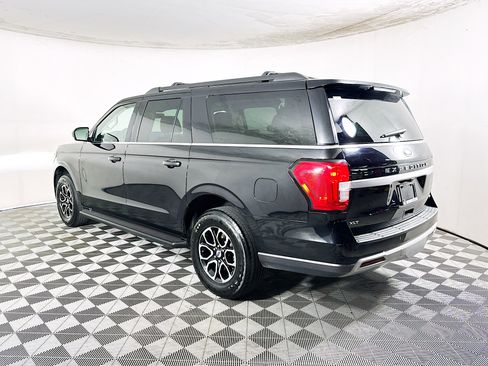Used 2024 Ford Expedition Max XLT image 5
