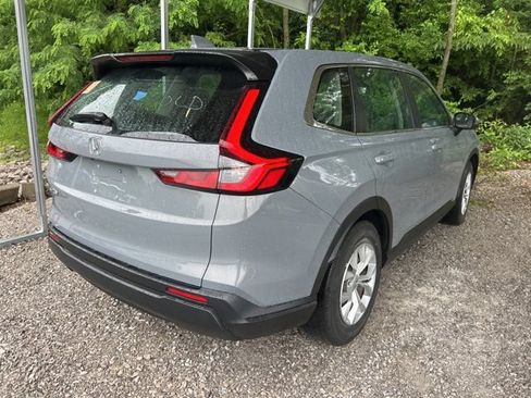 Used 2023 Honda CR-V LX image 3