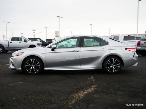 Used 2020 Toyota Camry SE image 8