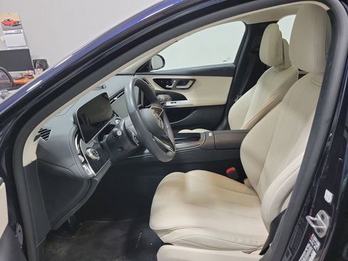 Used 2025 Mercedes-Benz E 450 4MATIC All-Terrain Wagon image 12