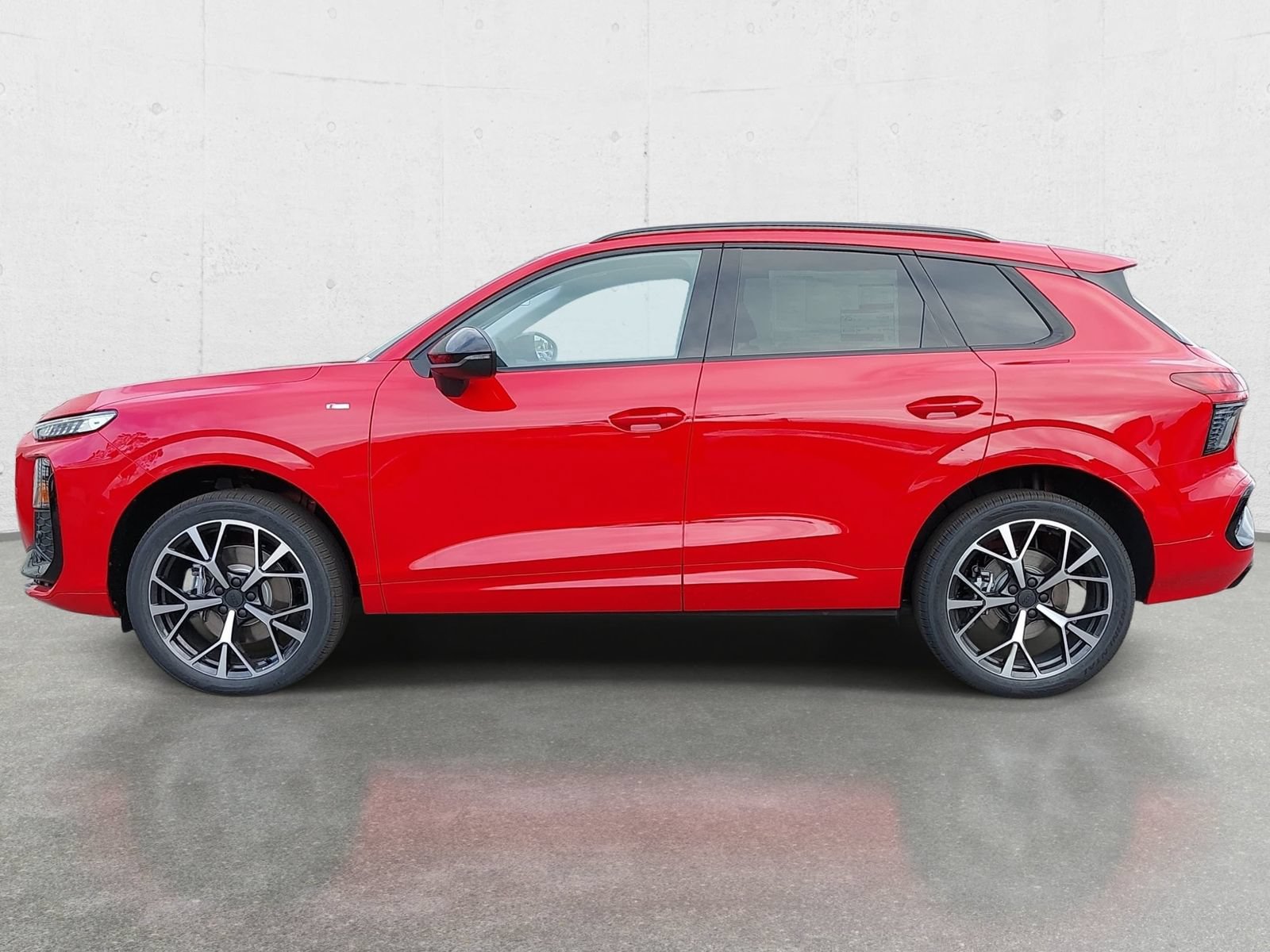 New 2026 Audi Q3 quattro 2.0T AWD/4WD image 8