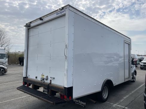 Used 2020 Ford Transit 350 138 DRW AWD w/ Exterior Upgrade Package image 8