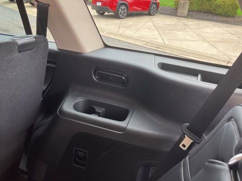 Used 2022 Lincoln Aviator Grand Touring AWD/4WD image 26