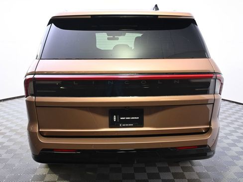 New 2026 Lincoln Navigator Black Label AWD/4WD image 5