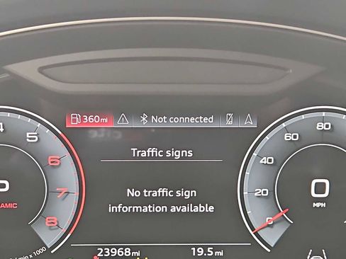 Used 2023 Audi Q8 Prestige image 22