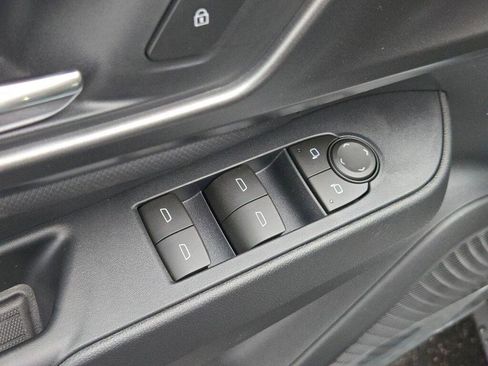 New 2026 Chevrolet Equinox EV LT w/ Comfort Package FWD image 17