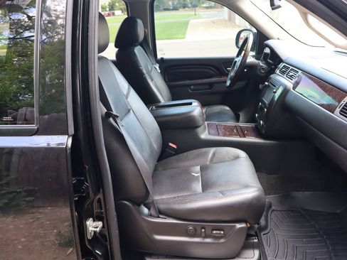 Used 2012 GMC Yukon Denali AWD/4WD image 24