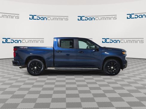 Used 2020 Chevrolet Silverado 1500 Custom w/ Custom Value Package image 9