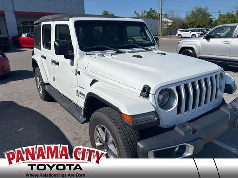 Used 2018 Jeep Wrangler Unlimited Sahara image 1