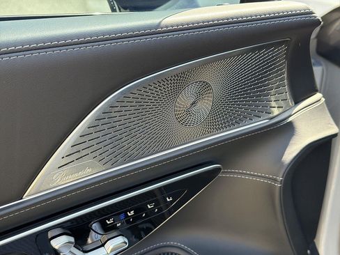 Used 2022 Mercedes-Benz SL 63 AMG 4MATIC image 22