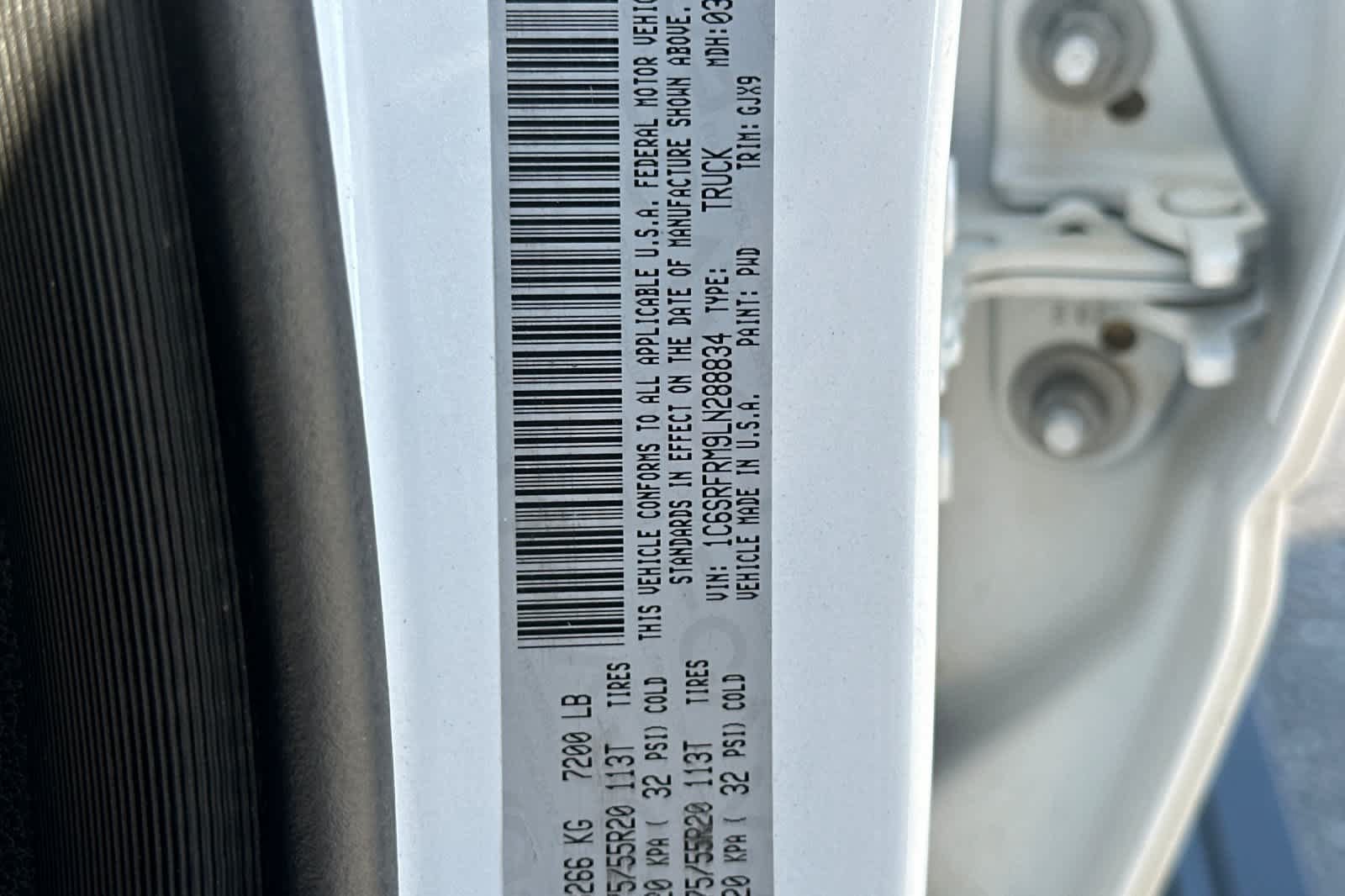 Used 2020 RAM 1500 Laramie AWD/4WD image 28