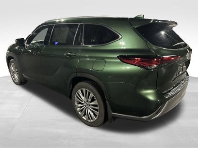 Used 2023 Toyota Highlander Platinum