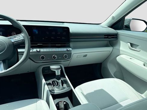 Certified 2026 Hyundai Kona SE image 22