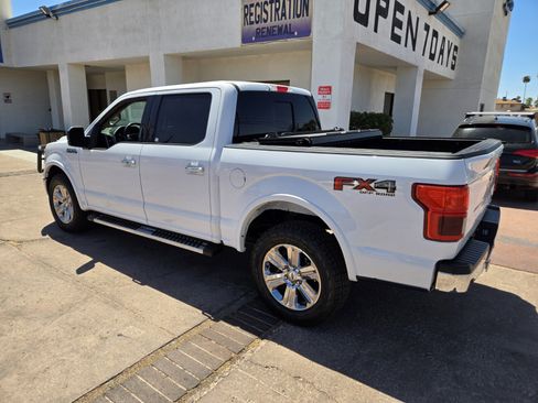 Used 2018 Ford F150 Lariat w/ Equipment Group 502A Luxury AWD/4WD image 2