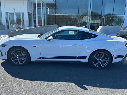 Certified 2024 Ford Mustang GT Premium image 8