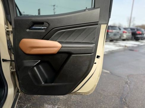 Used 2023 GMC Canyon AT4 w/ AT4 Premium Package image 21