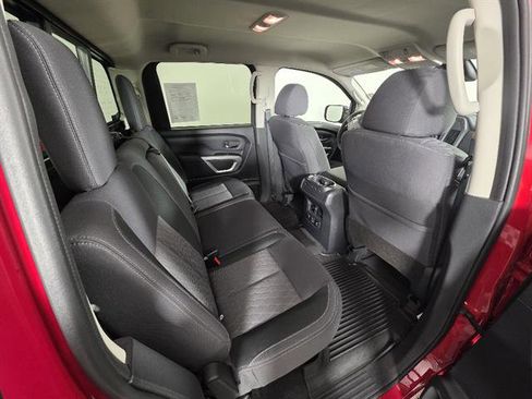 Used 2024 Nissan Titan SV w/ SV Convenience Package image 19