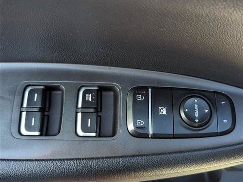 Used 2018 Kia Optima LX w/ 17" Alloy Wheels Package FWD image 10