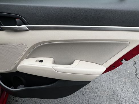 Used 2020 Hyundai Elantra Value Edition FWD image 38