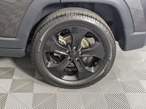 Used 2019 Jeep Compass Latitude AWD/4WD image 8