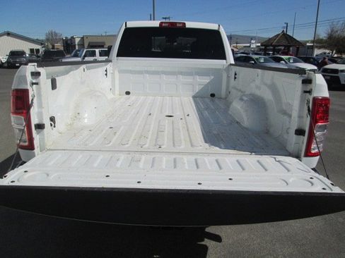 Used 2024 RAM 3500 Big Horn AWD/4WD image 7