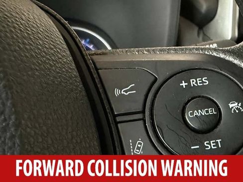 Used 2024 Toyota RAV4 XLE AWD/4WD image 12