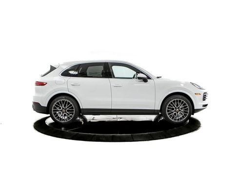 Certified 2023 Porsche Cayenne AWD/4WD image 8
