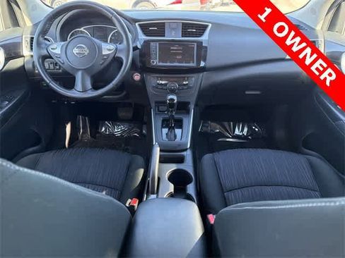 Used 2019 Nissan Sentra SV image 2