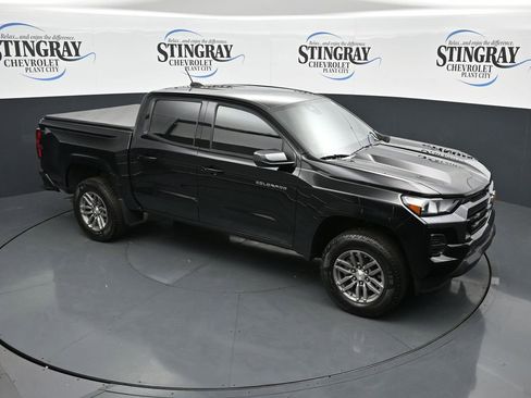 Used 2025 Chevrolet Colorado LT RWD image 18