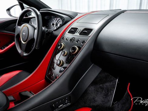 Used 2018 Aston Martin Vanquish Zagato image 58