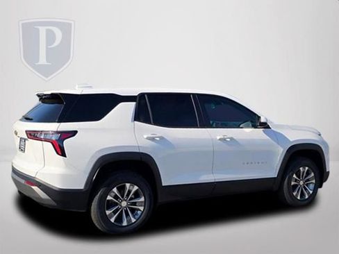 New 2026 Chevrolet Equinox LT AWD/4WD image 5