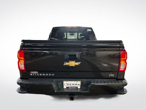 Used 2018 Chevrolet Silverado 1500 LTZ Z71 w/ LTZ Plus Package AWD/4WD image 4
