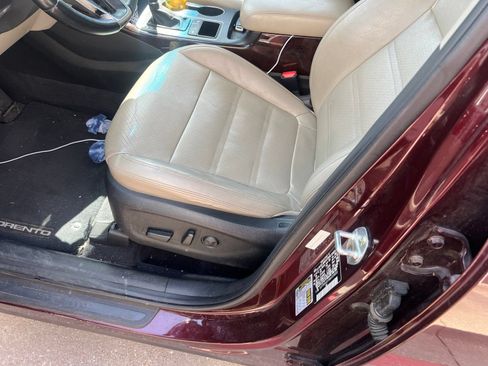 Used 2016 Kia Sorento EX FWD image 4
