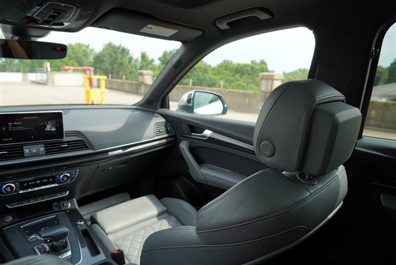 Used 2019 Audi SQ5 Prestige AWD/4WD image 45