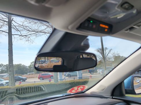 Used 2025 Buick Encore GX Preferred w/ Comfort Package image 26