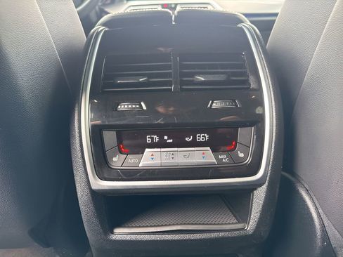 Used 2022 BMW X5 xDrive40i AWD/4WD image 26