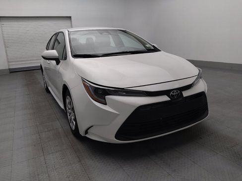 Used 2025 Toyota Corolla LE FWD image 14