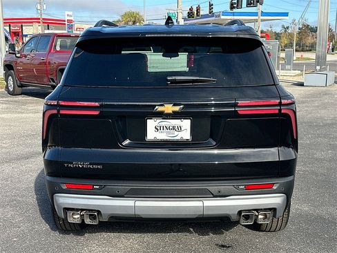 New 2026 Chevrolet Traverse LT image 5