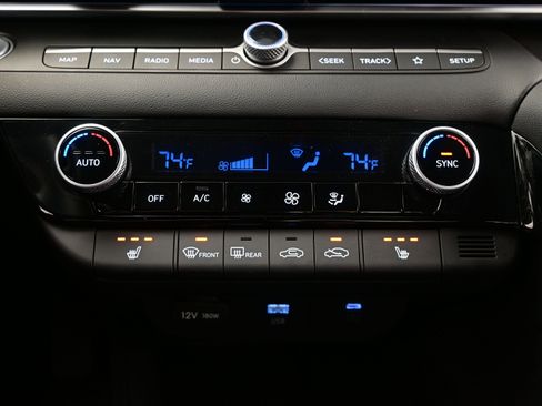 Certified 2025 Hyundai Elantra SEL w/ Cargo Package image 19