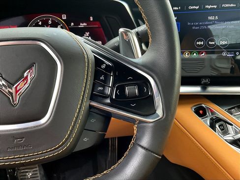 Used 2023 Chevrolet Corvette Stingray Premium Conv w/ Z51 Performance Package RWD image 10