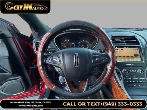 Used 2017 Lincoln MKX Select w/ Select Plus Package image 18